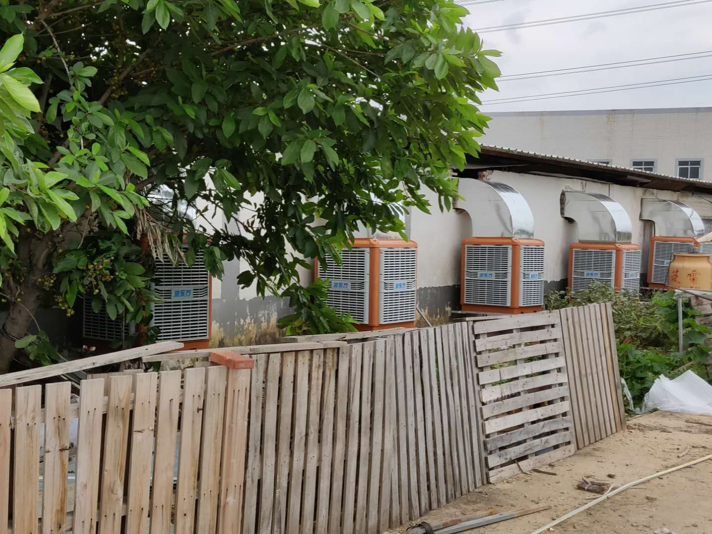 珍珠棉生產(chǎn)車間環(huán)?？照{(diào)降溫方案