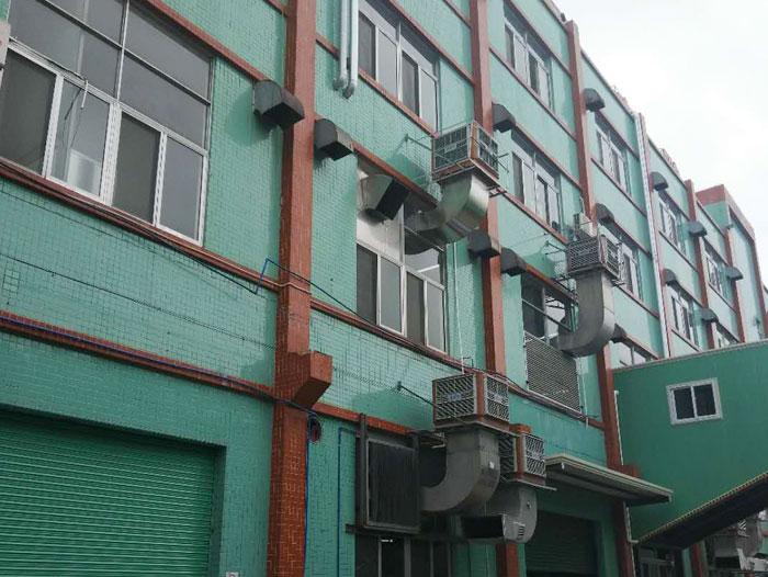 東鵬特飲廠區(qū)使用潤東方環(huán)?？照{(diào)