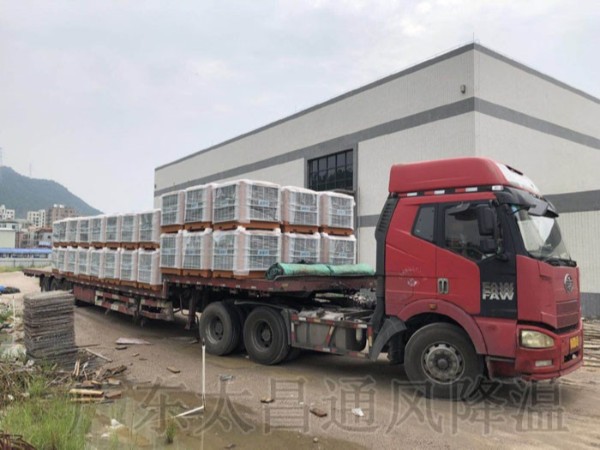 工業(yè)環(huán)?？照{(diào)專為廠房車間清涼降溫